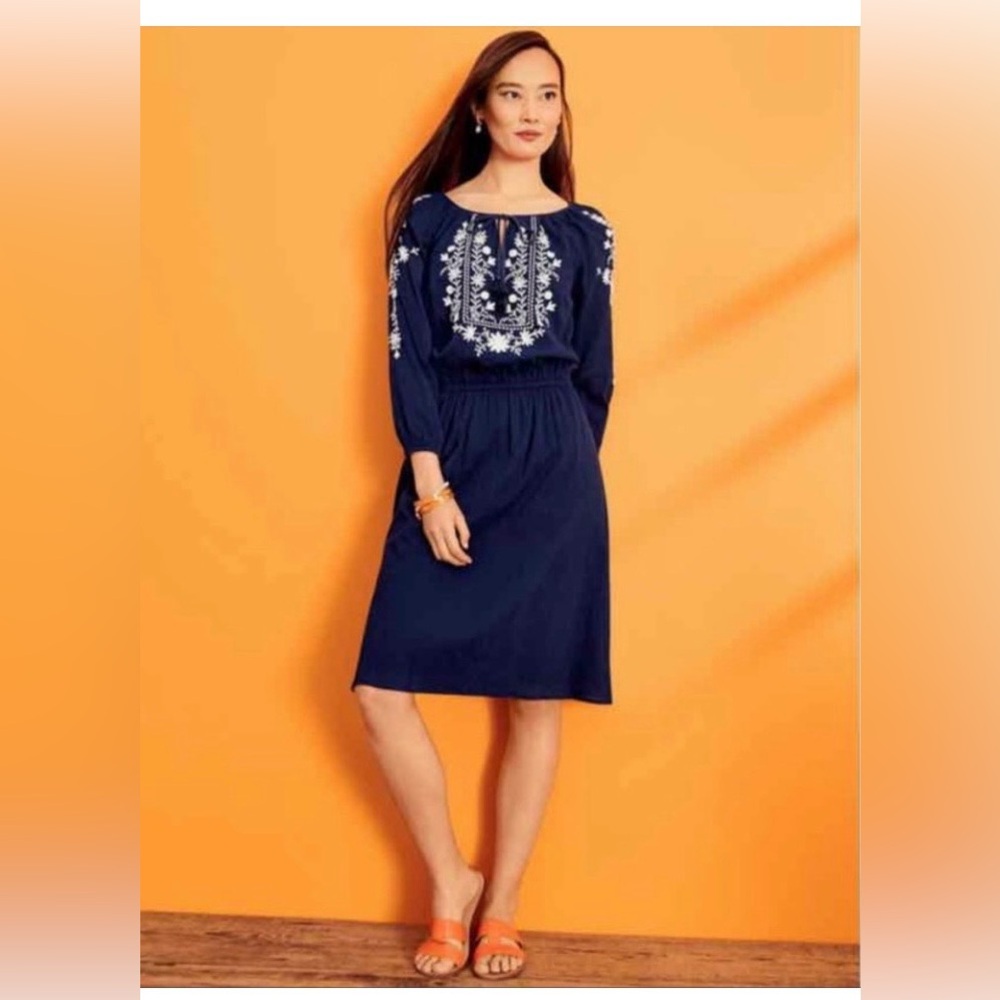 Talbots
Talbots Embroidered Gauze
A-Line Dress Navy Blue
Knee-Length Boho